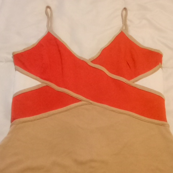 Clothes - Picture 2 of 4